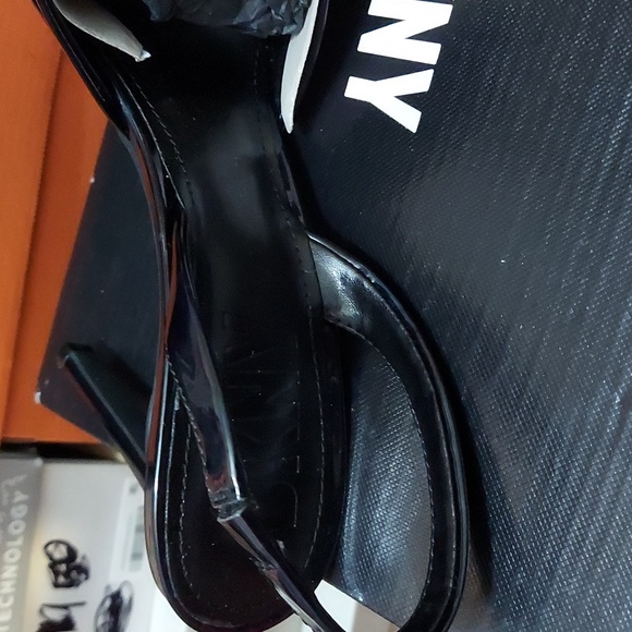 Dkny Women's Macia Slingback Pumps - Picture 5 of 7